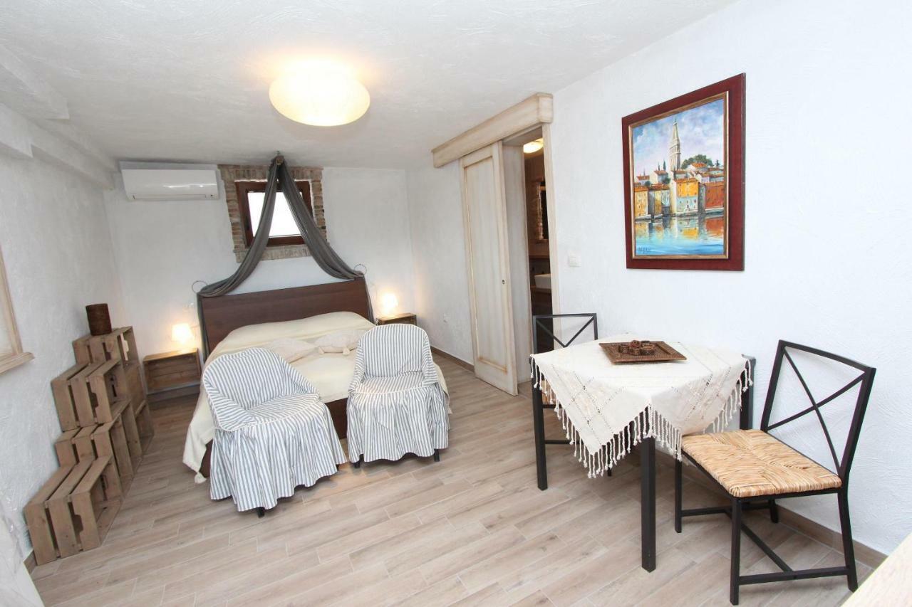 Apartments Midea 2 Ровинь Экстерьер фото